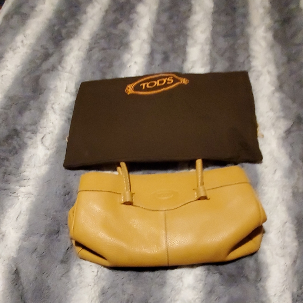 Tods tan italian leather handbag
